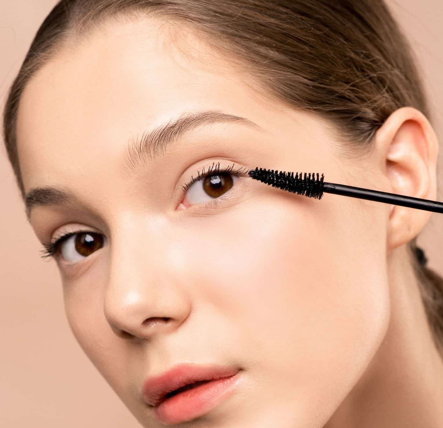 Creative Lashes: 10 Unique and Eye-Catching Eyelash Looks to Try